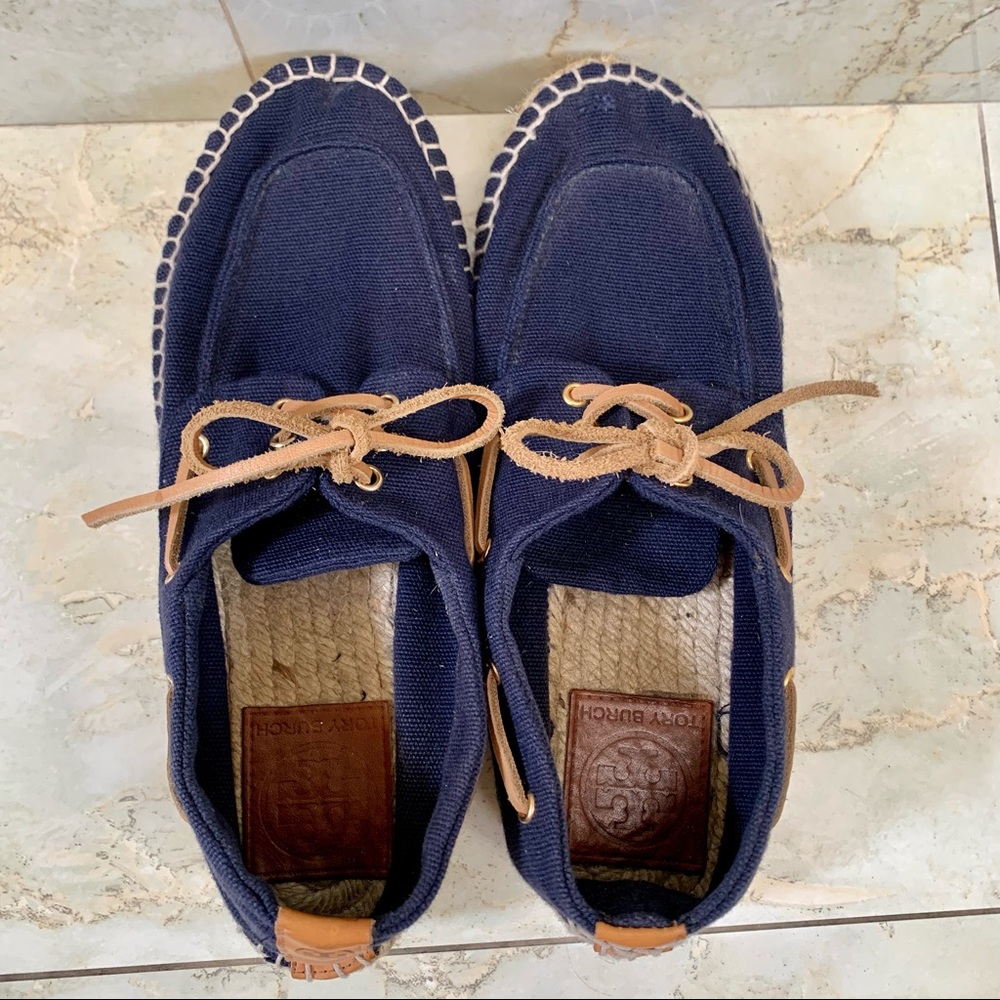 Tory Burch Platform Boat Shoes - Womens Size 6